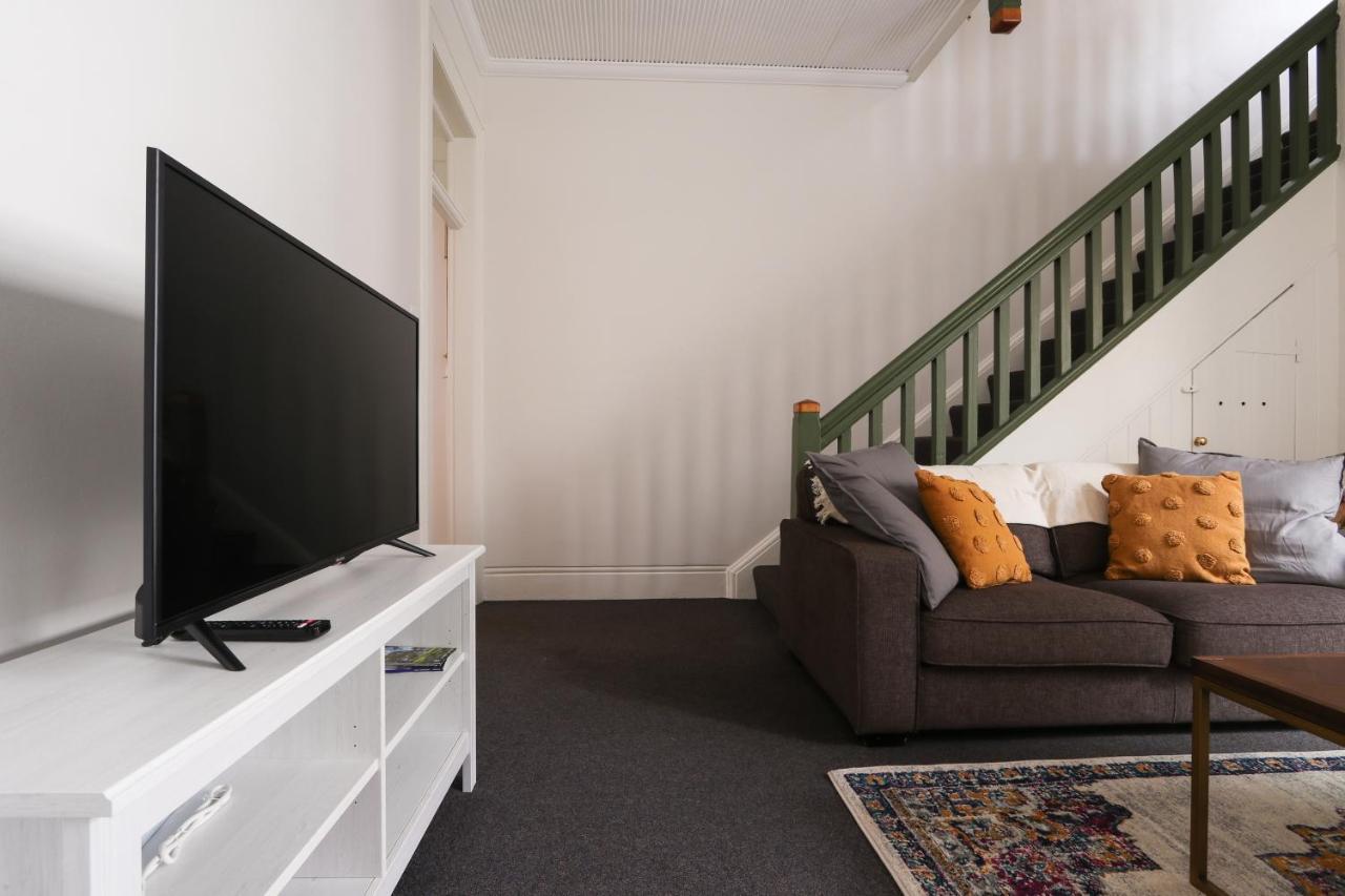 Discover The Rocks - Historical Terrace House Appartamento Sydney